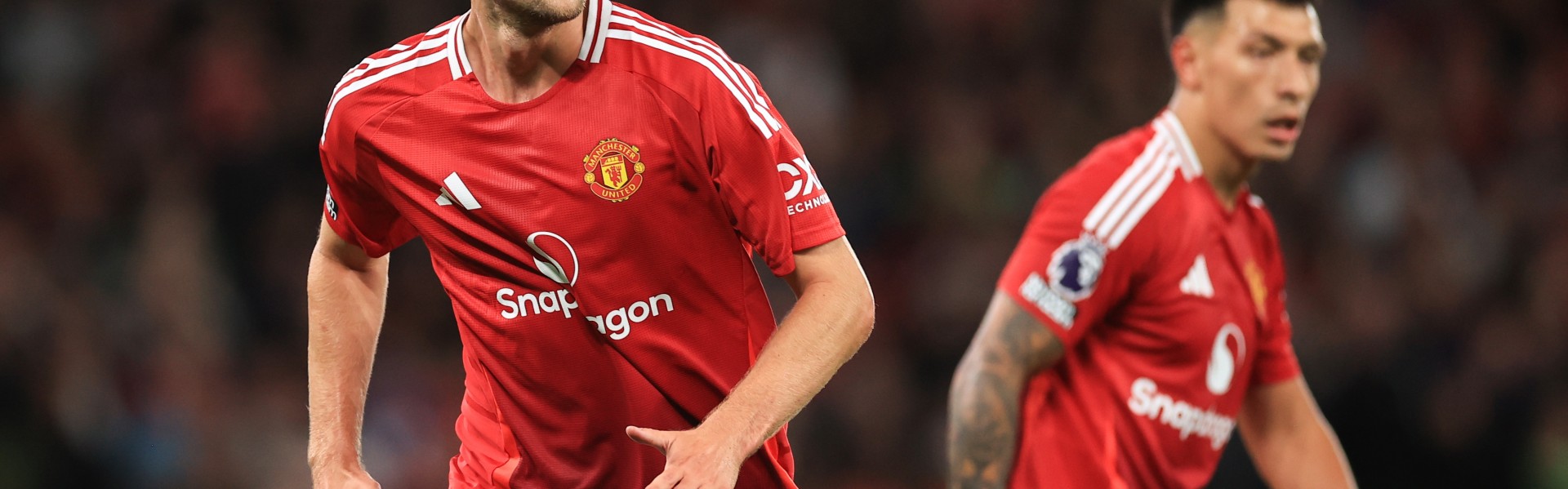 bob半岛体育app下载-曼晚：马奎尔续约释放后防线重组信号，利马德里赫特位置或将不保