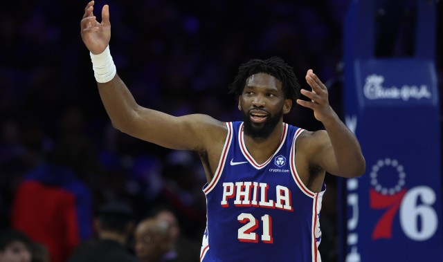 你才是蜂王？恩比德生涯对阵黄蜂21胜1负 场均30分 命中率57%