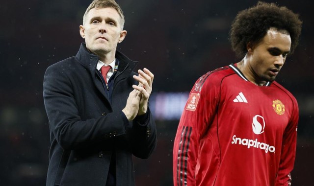 bob半岛体育-84岁爵爷震怒！赛季刚过半曼联便四大皆空 44年新耻：2杯赛1轮游